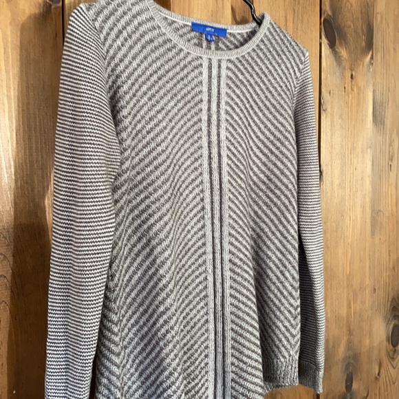 Apt 9 Women’s sweater - Picture 4 of 7